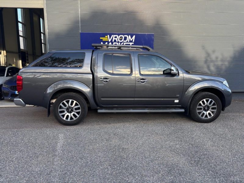 NISSAN NAVARA 3.0 DCI V6 Pickup double cabine 4WD 231 cv