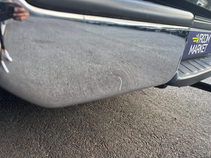 NISSAN NAVARA 3.0 DCI V6 Pickup double cabine 4WD 231 cv