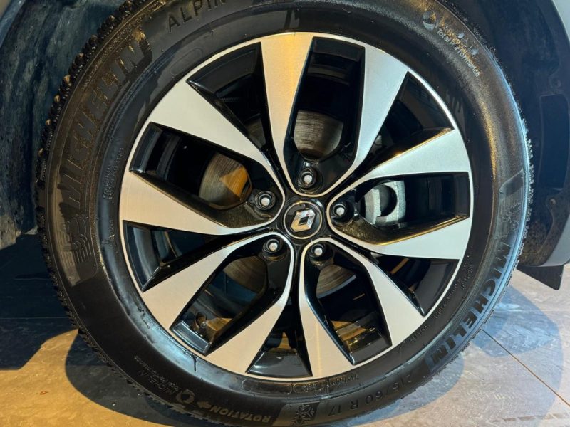 RENAULT  ARKANA  2023