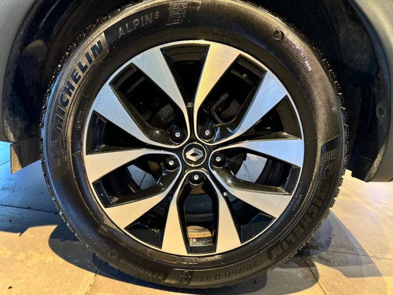 RENAULT  ARKANA  2023