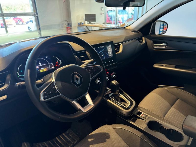 RENAULT  ARKANA  2023