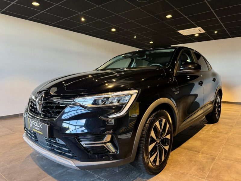 RENAULT  ARKANA  2023
