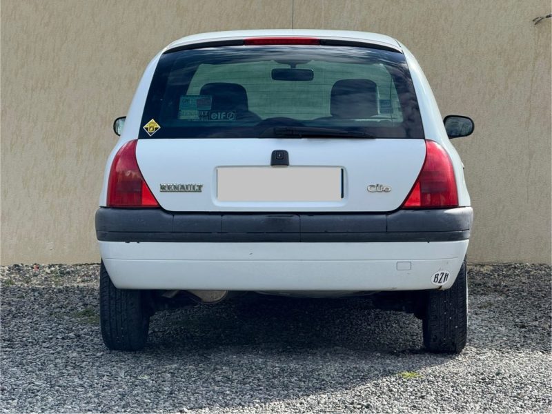 RENAULT CLIO 1998
