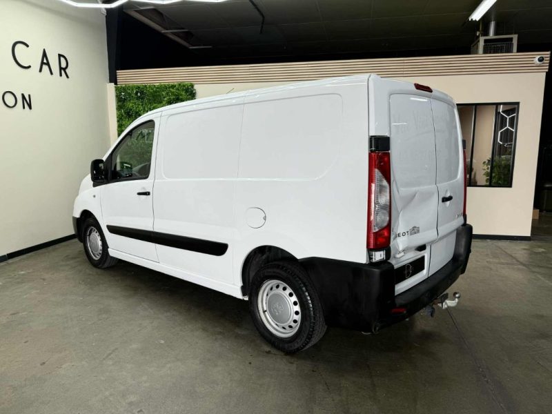 PEUGEOT EXPERT 2011
