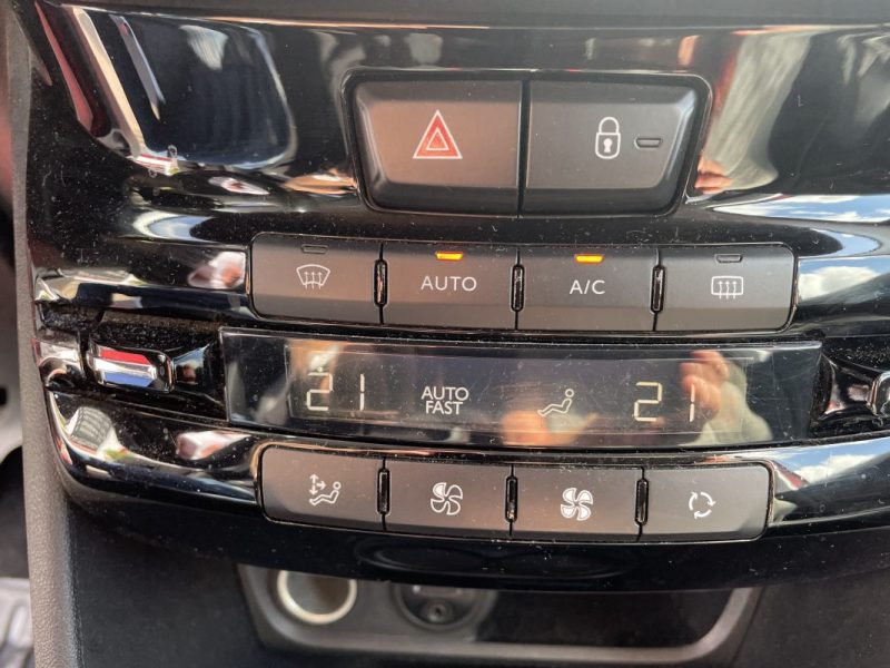 PEUGEOT 2008 I (CU_) 2016