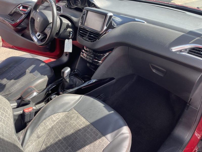 PEUGEOT 2008  1.2 L 110cv GT LINE GARANTIE 3/12 MOIS