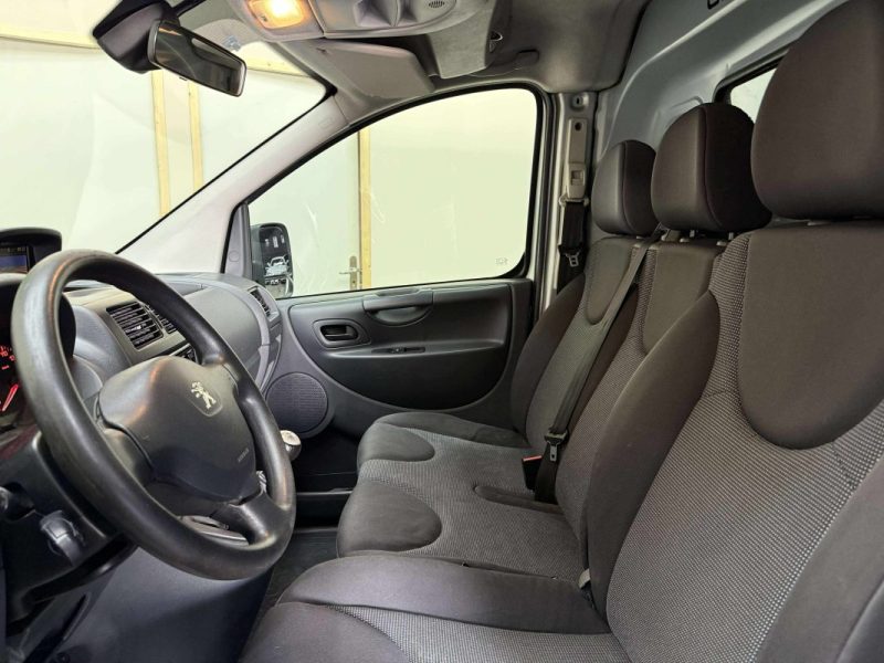 PEUGEOT EXPERT 2016