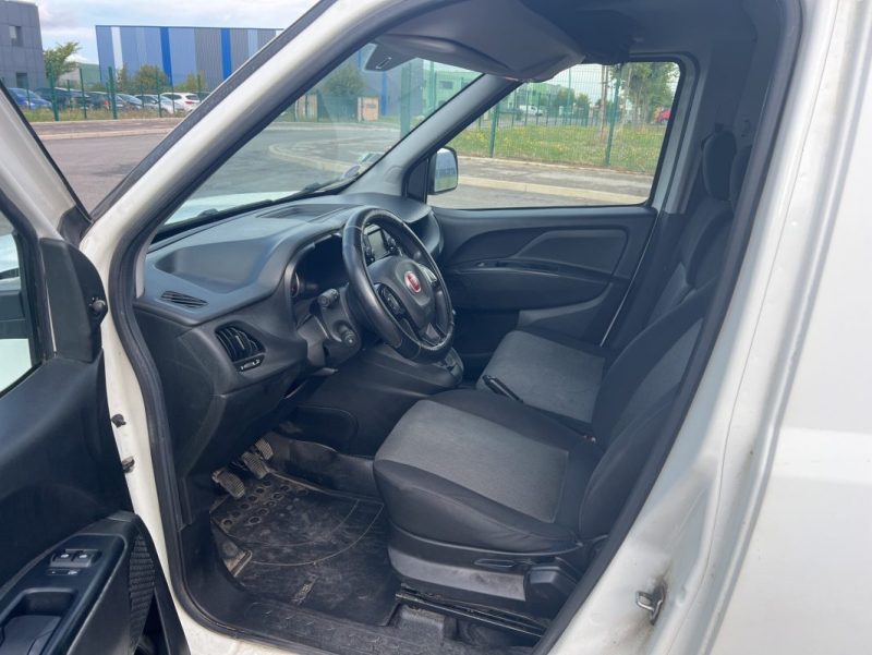 FIAT DOBLO CARGO 1.4 L 95 ch PACK USB CLIM TVA RECUPERABLE