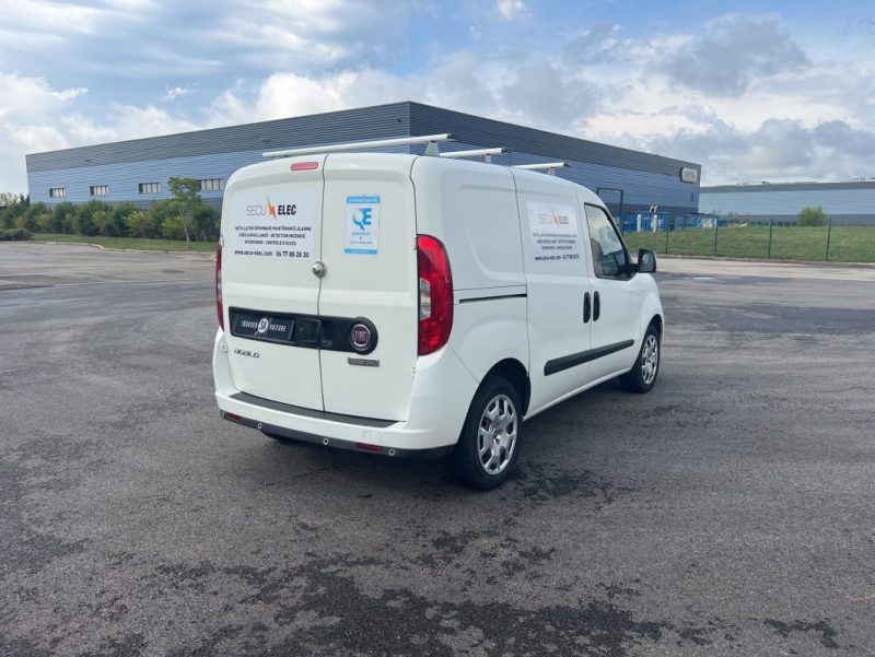 FIAT DOBLO CARGO 1.4 L 95 ch PACK USB CLIM TVA RECUPERABLE