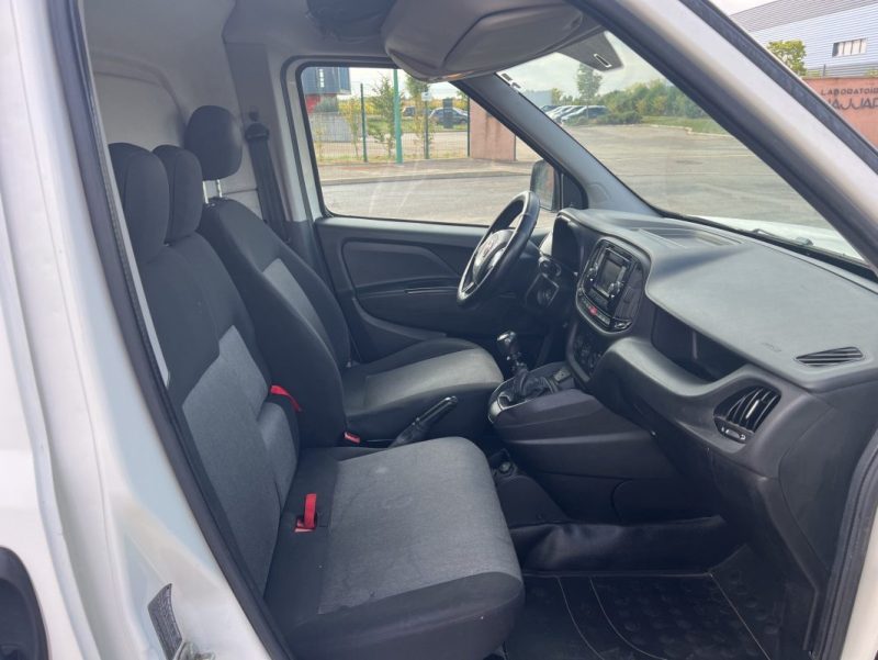 FIAT DOBLO CARGO 1.4 L 95 ch PACK USB CLIM TVA RECUPERABLE