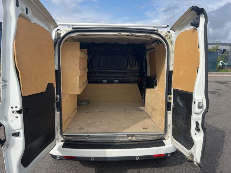 FIAT DOBLO CARGO 1.4 L 95 ch PACK USB CLIM TVA RECUPERABLE