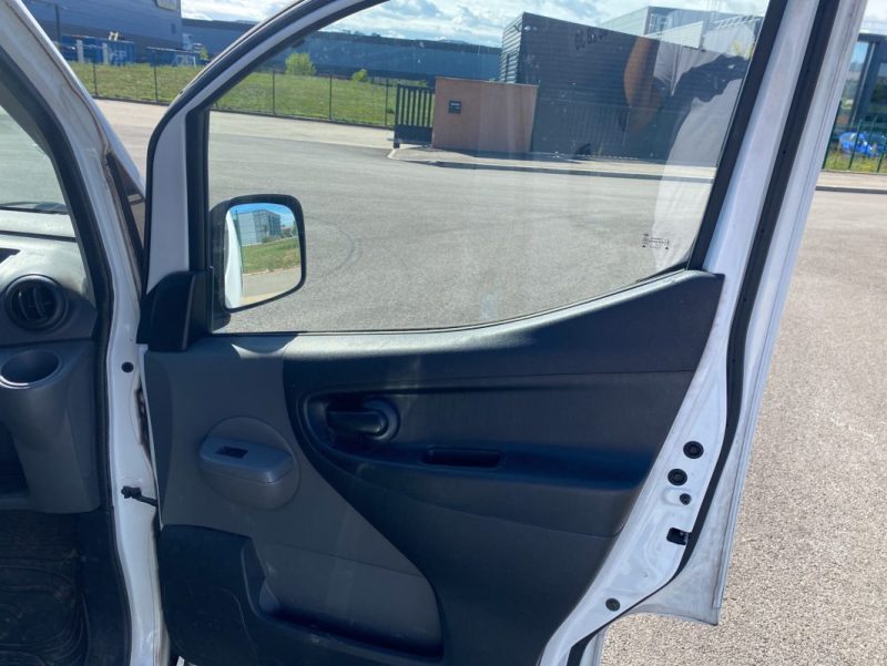 NISSAN NV200 1.5 L DCI 90 ch VISIA TVA RECUPERABLE
