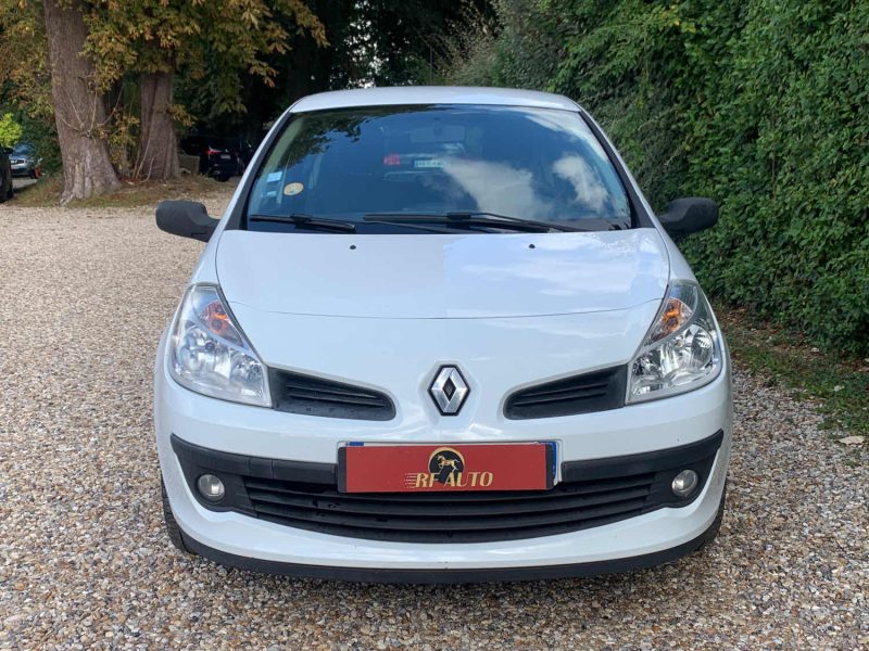 RENAULT CLIO 2009 AUTHENTIQUE 1.5DCI 70