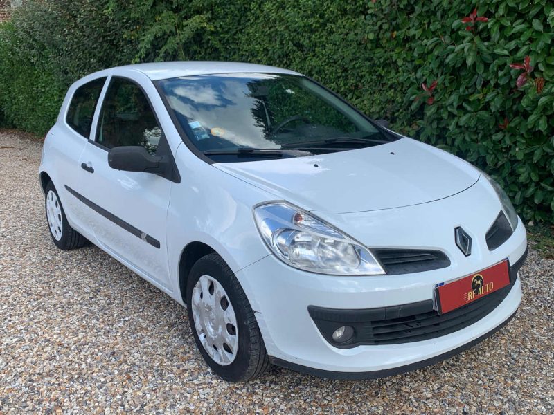 RENAULT CLIO 2009 AUTHENTIQUE 1.5DCI 70