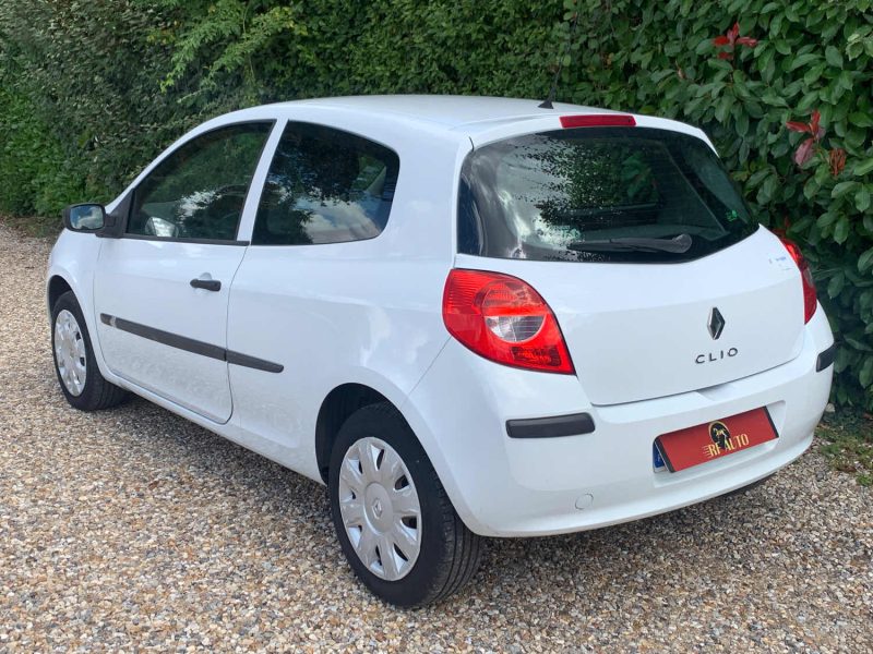 RENAULT CLIO 2009 AUTHENTIQUE 1.5DCI 70