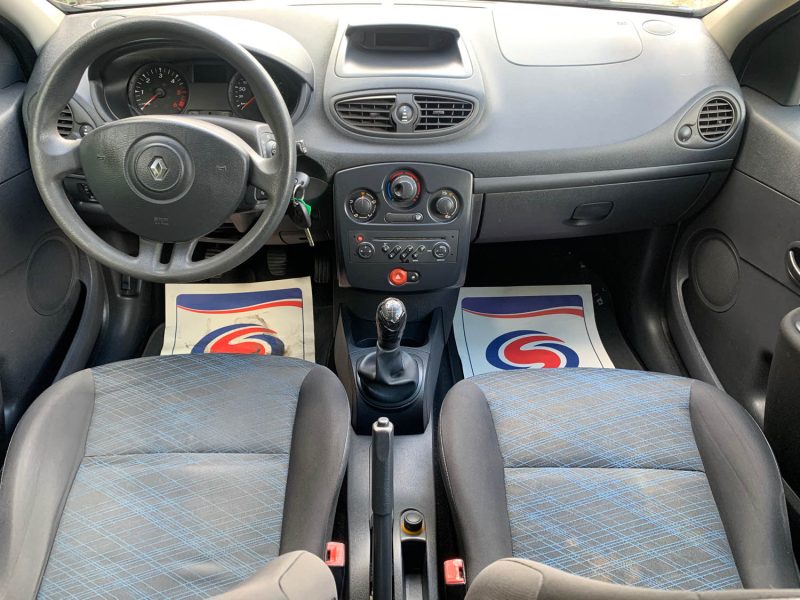 RENAULT CLIO 2009 AUTHENTIQUE 1.5DCI 70