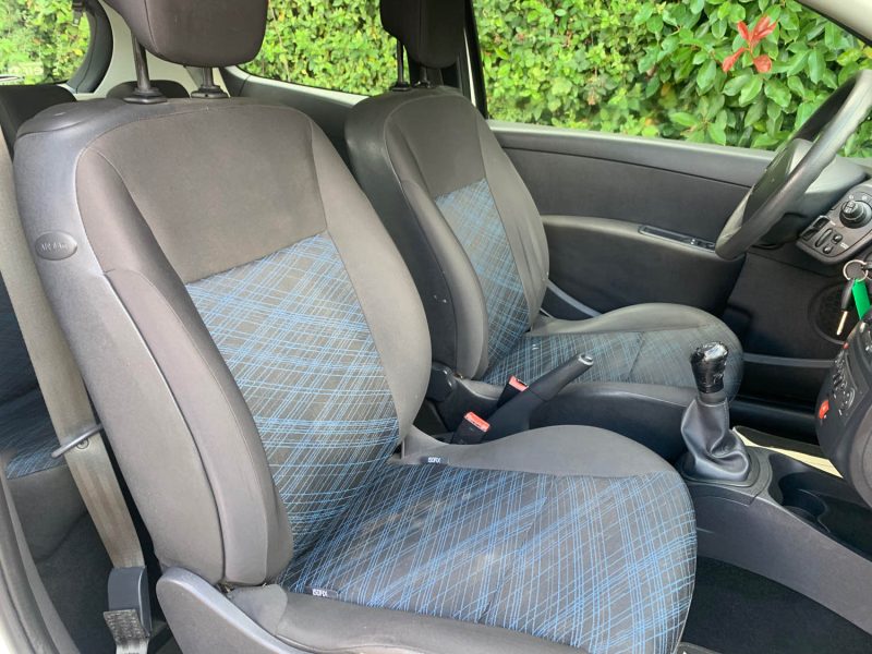 RENAULT CLIO 2009 AUTHENTIQUE 1.5DCI 70