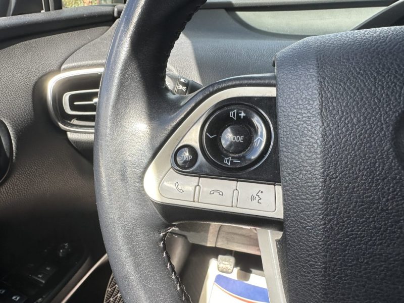 TOYOTA PRIUS 122h Dynamic - Suivi Complet Toyota