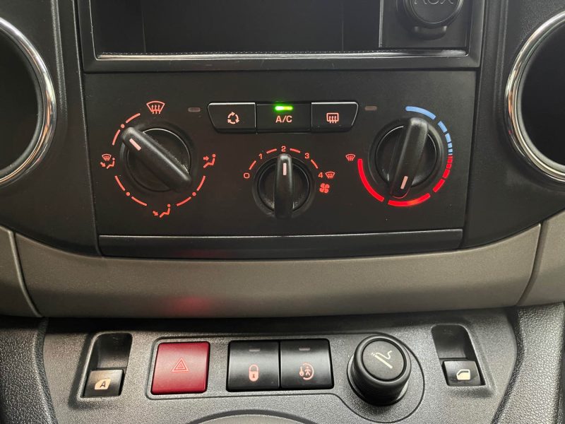 PEUGEOT PARTNER 2011