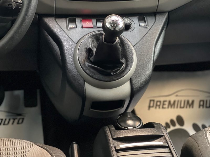 PEUGEOT PARTNER 2011