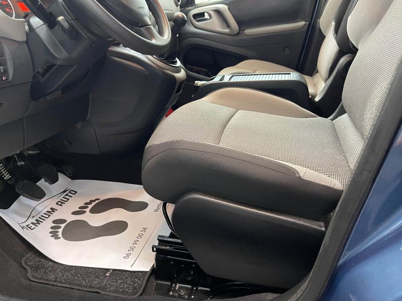 PEUGEOT PARTNER 2011