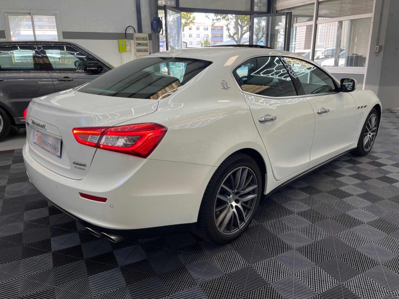 MASERATI GHIBLI III GARANTIE 12 MOIS 3.0 V6 DIESEL 275ch FULL, HISTORIQUE COMPLET, ORIGINE FRANCE,