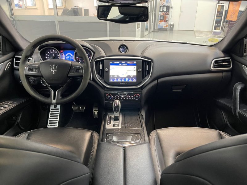 MASERATI GHIBLI III GARANTIE 12 MOIS 3.0 V6 DIESEL 275ch FULL, HISTORIQUE COMPLET, ORIGINE FRANCE,