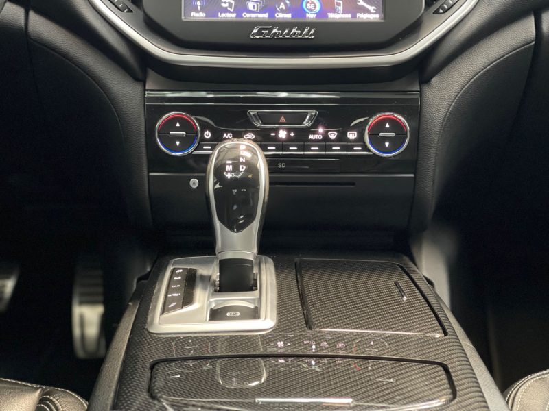 MASERATI GHIBLI III GARANTIE 12 MOIS 3.0 V6 DIESEL 275ch FULL, HISTORIQUE COMPLET, ORIGINE FRANCE,