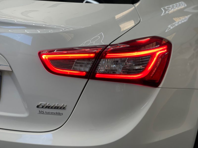 MASERATI GHIBLI III GARANTIE 12 MOIS 3.0 V6 DIESEL 275ch FULL, HISTORIQUE COMPLET, ORIGINE FRANCE,