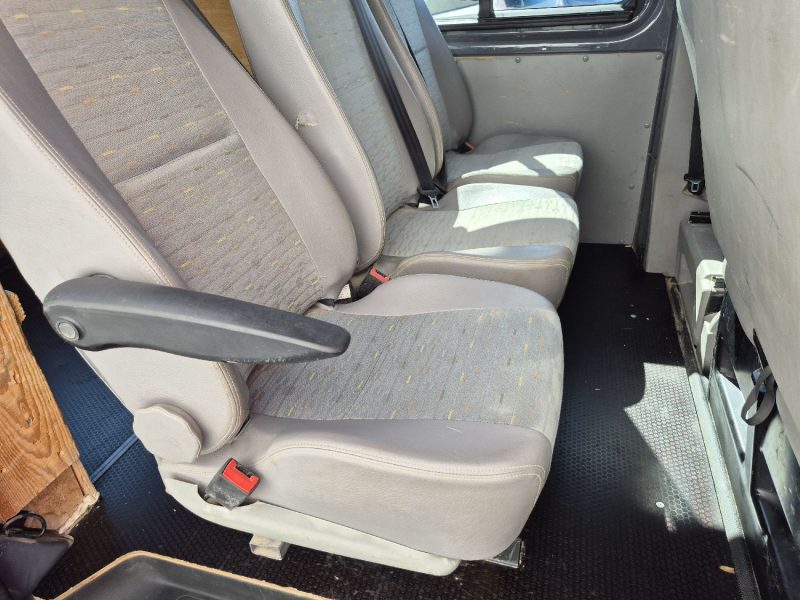 VOLKSWAGEN TRANSPORTER 2012