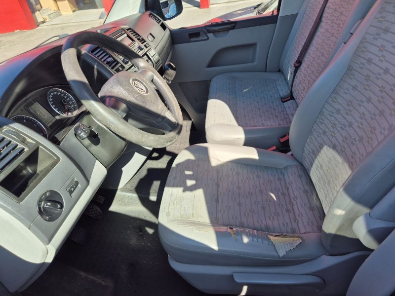 VOLKSWAGEN TRANSPORTER 2012