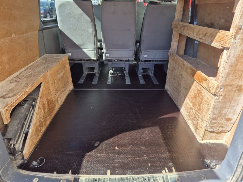 VOLKSWAGEN TRANSPORTER 2012