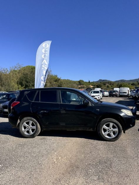 TOYOTA RAV4 2.2l 136 CH D4D TURBO 