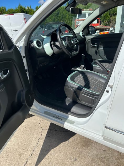 RENAULT TWINGO 3   1.0 SCE 70 LA PARISIENNE 