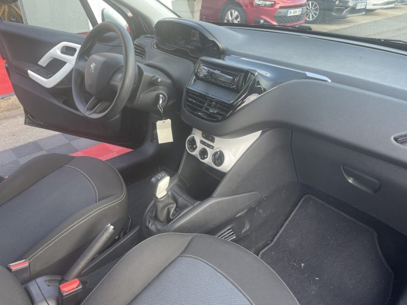 PEUGEOT 208 1.0 L 68cv LIKE  5p  GARANTIE 3/12 MOIS