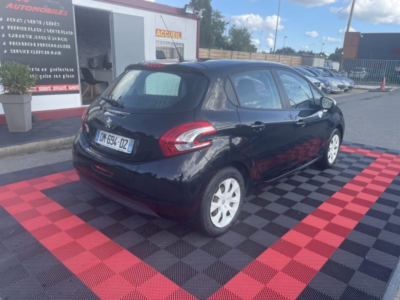 PEUGEOT 208 1.0 L 68cv LIKE  5p  GARANTIE 3/12 MOIS