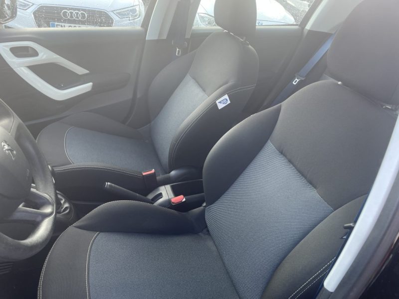 PEUGEOT 208 1.0 L 68cv LIKE  5p  GARANTIE 3/12 MOIS