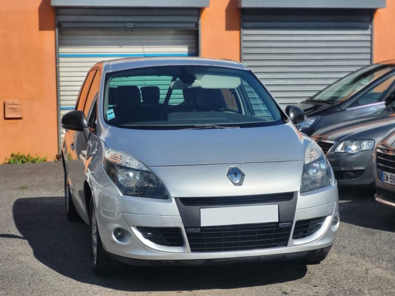 RENAULT SCENIC 1.5 DCi 110 cv Exception - Garantie 12 Mois