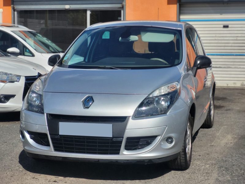 RENAULT SCENIC 1.5 DCi 110 cv Exception - Garantie 12 Mois