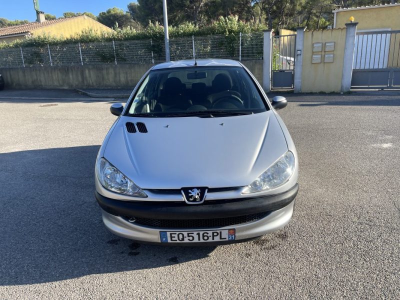 PEUGEOT 206 2004