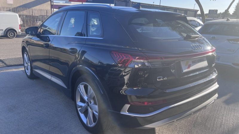 AUDI Q4 35 E-TRON 35 e-tron 170ch S-LINE