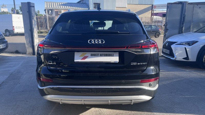 AUDI Q4 35 E-TRON 35 e-tron 170ch S-LINE
