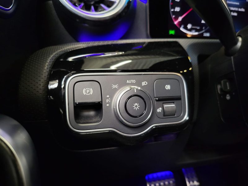 MERCEDES CLA 250E 250e 218CH AMG LINE CIEL ETOILE / APPLE CARPLAY / MODE DE CONDUITES / SIEGES CHAUF