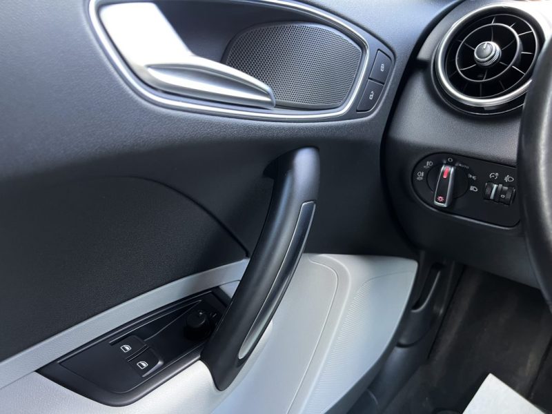 AUDI A1 1.6 TDI 105 Cv - GARANTIE 1 AN