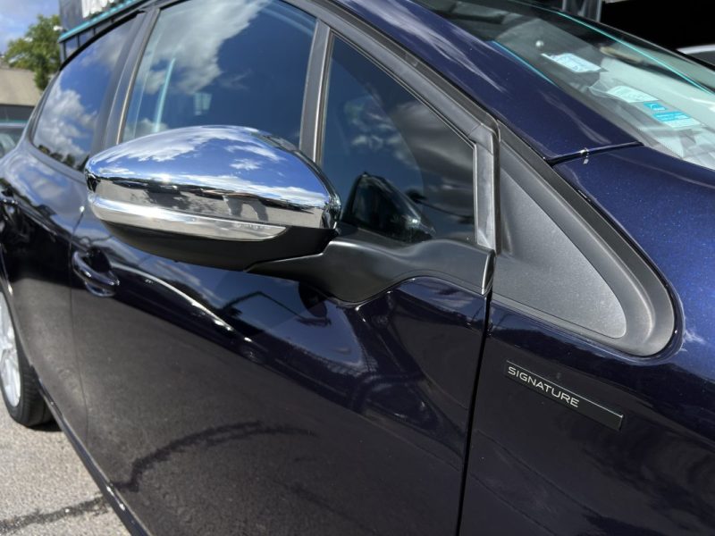 PEUGEOT 208 PHASE 2 SIGNATURE 1.2 82 Cv APPLE CARPLAY & ANDROID / CAMERA CRIT AIR 1 - GARANTIE 1 AN