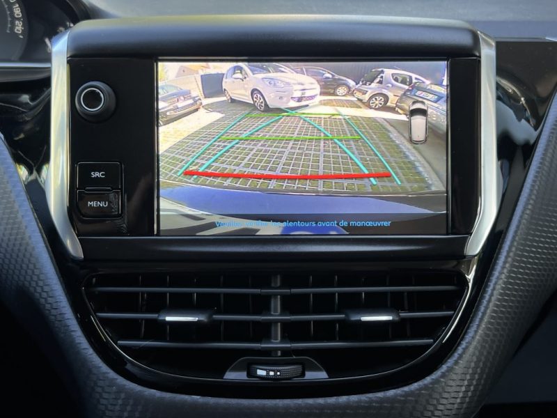 PEUGEOT 208 PHASE 2 SIGNATURE 1.2 82 Cv APPLE CARPLAY & ANDROID / CAMERA CRIT AIR 1 - GARANTIE 1 AN