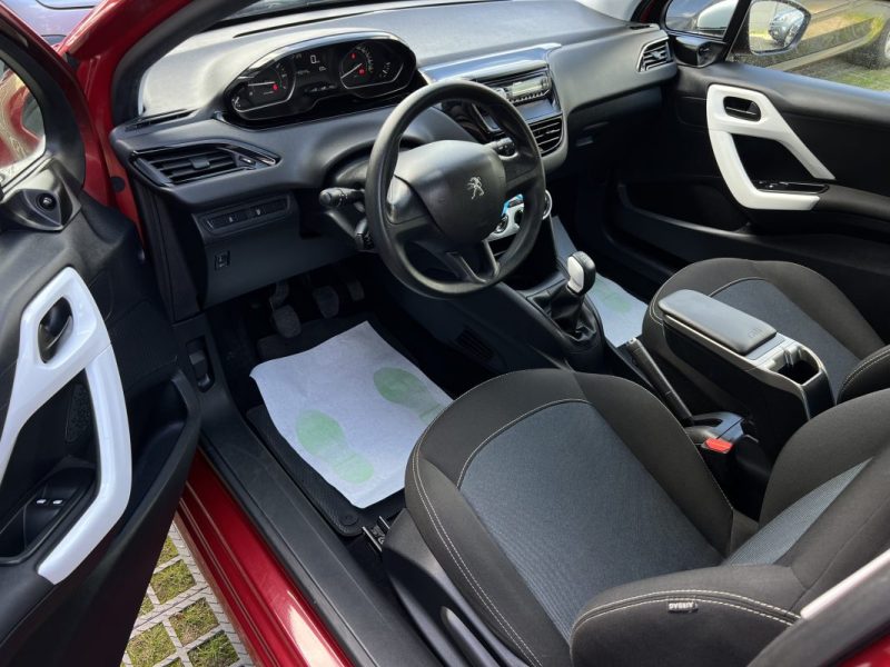 PEUGEOT 208 LIKE 1.0 VTI 68 Cv 48 600 Km CLIMATISATION REGULATEUR BLUETOOTH CritAir1 - GARANTIE 1 AN