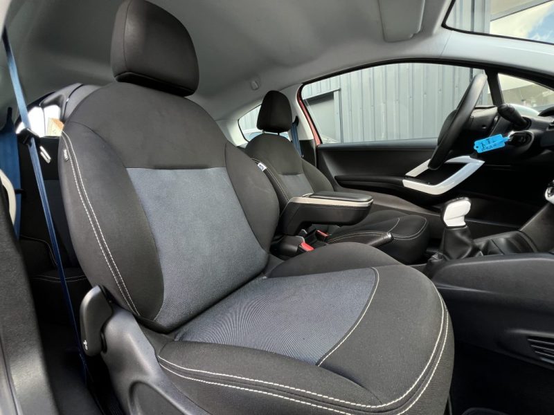 PEUGEOT 208 LIKE 1.0 VTI 68 Cv 48 600 Km CLIMATISATION REGULATEUR BLUETOOTH CritAir1 - GARANTIE 1 AN