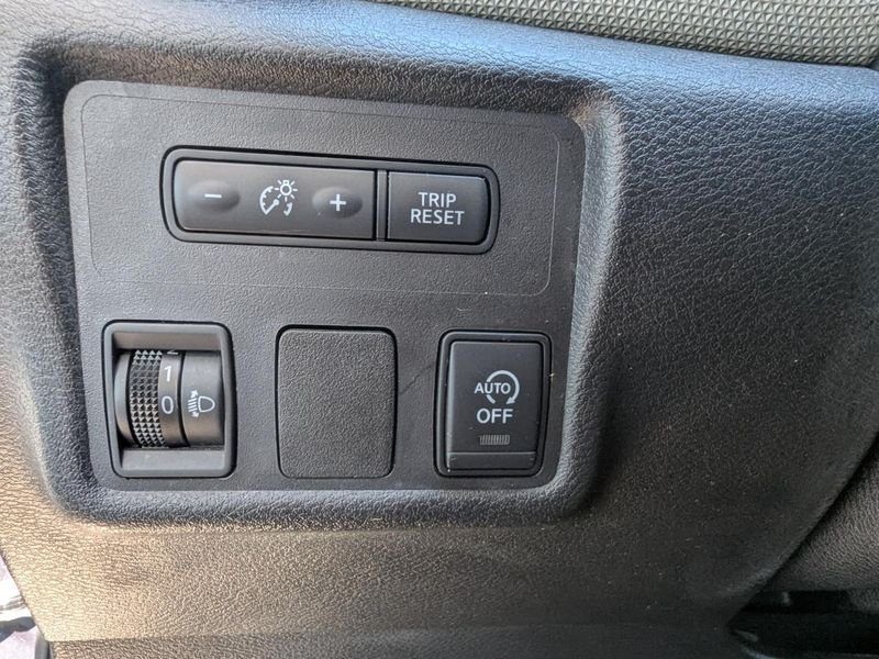 Nissan Micra 0.9 IG-T - 90 V 2017 BERLINE N-Connecta