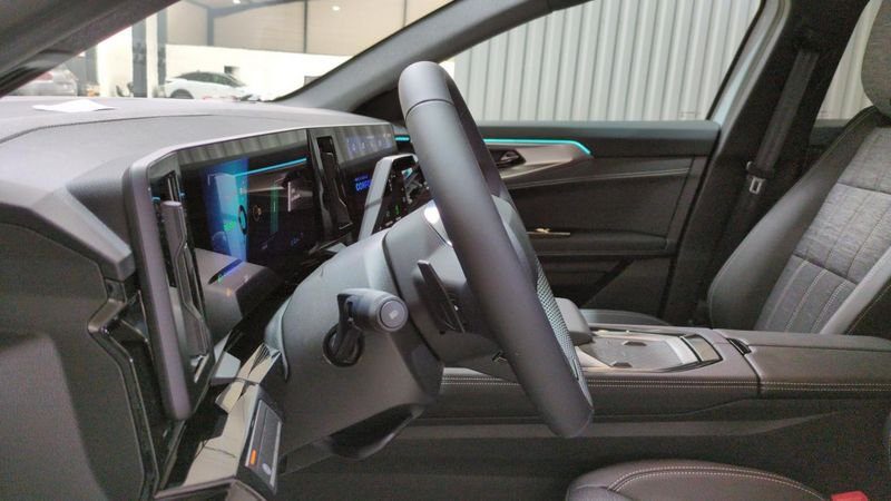 Renault Austral E-tech full hybrid 200 gsr2 techno + Pack Hiver + pack safety